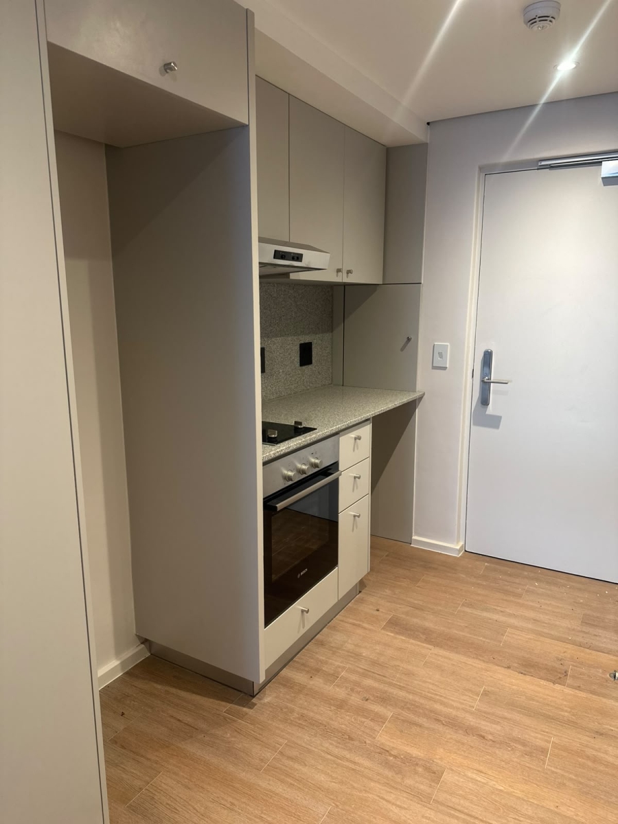 To Let 0 Bedroom Property for Rent in Sea Point Western Cape